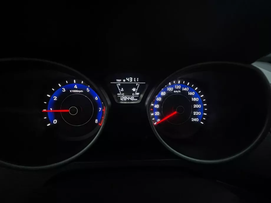 Hyundai Elantra 2015