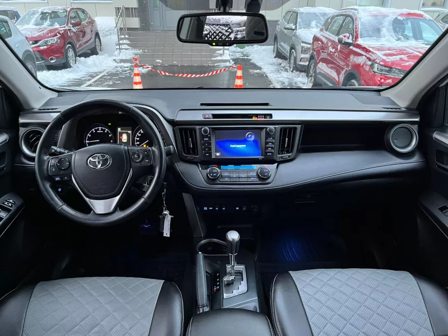 Toyota RAV4 2016