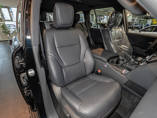 Toyota Land Cruiser 300 Premium 3.5 AT Black