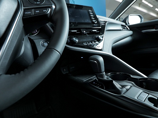 Toyota camry 2021 blue classic