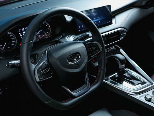 Kaiyi e5 red luxury