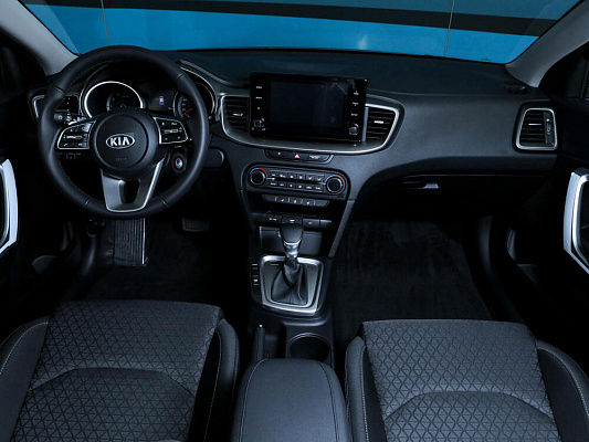 Kia Ceed SW Luxe 1.6 AT 128 л.c. авт. бензин