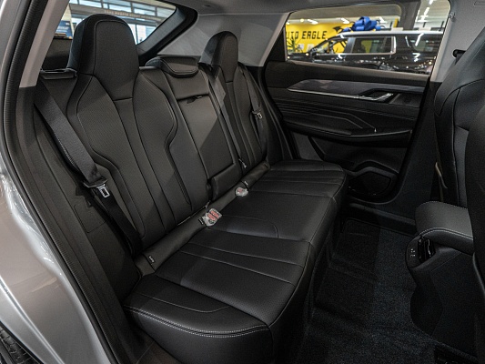 Dongfeng Mage Progressive 1.5 AMT Silver Black